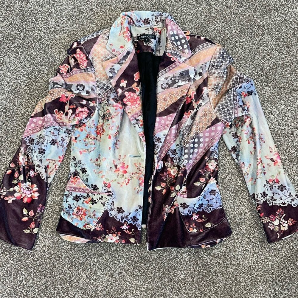 Boho Chic velvet blazer